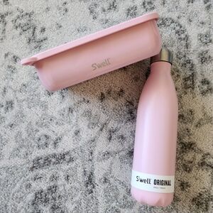 S'well Water Bottle And Bento Box Gift Set